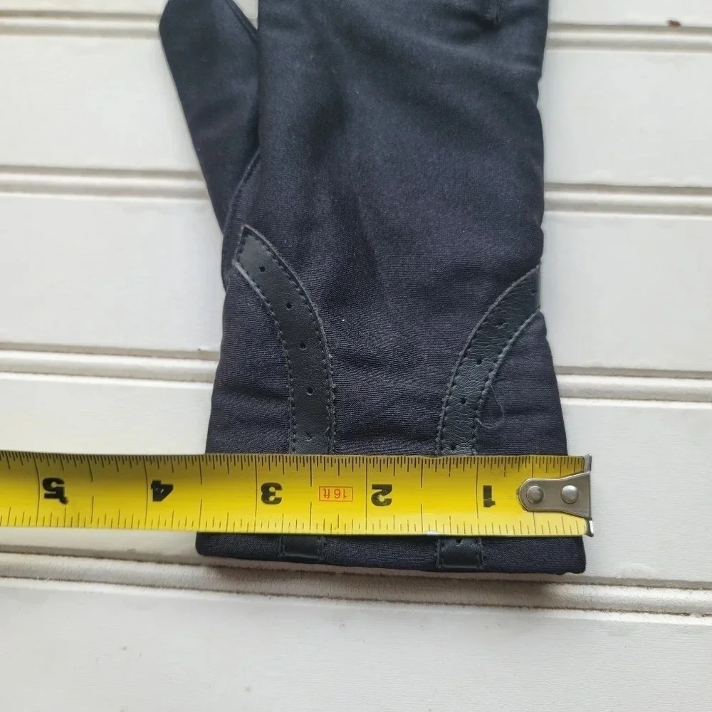 Vintage Thinsulate Black Stretch Leather  Fleece Lined Nylon Gloves OS
